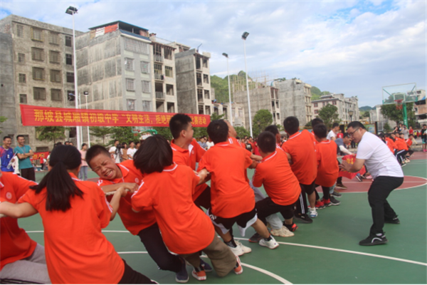 广西那坡县组织学生开展反邪教作文绘画比赛563