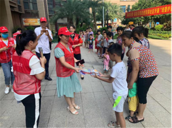 广西横县志愿服务队开展暑期反邪教宣传活动675