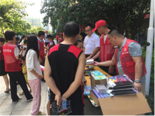 广西横县志愿服务队开展暑期反邪教宣传活动677