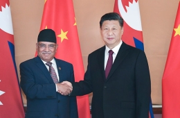 习近平会见尼泊尔共产党联合主席普拉昌达