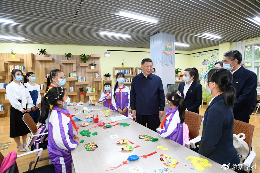 习近平：社区要搞好 一定要有坚强的基层党组织