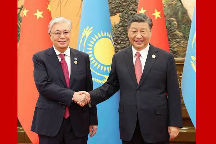 习近平会见哈萨克斯坦总统托卡耶夫